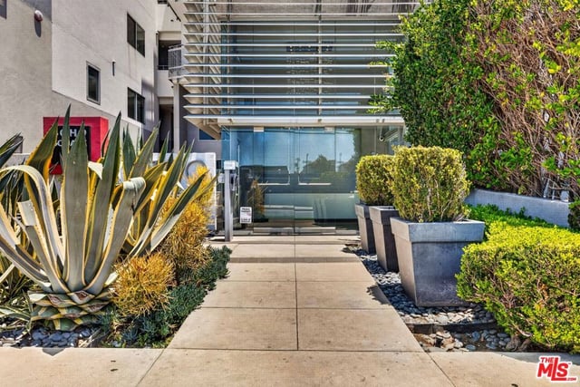 1700 Sawtelle Boulevard 208, Los Angeles, CA 90025 — photo 30 of 31