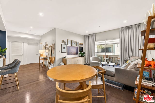 1700 Sawtelle Boulevard 208, Los Angeles, CA 90025 — photo 4 of 31