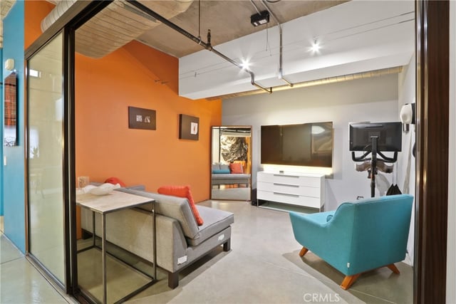 835 Locust 212, Long Beach, CA 90813 — photo 5 of 36