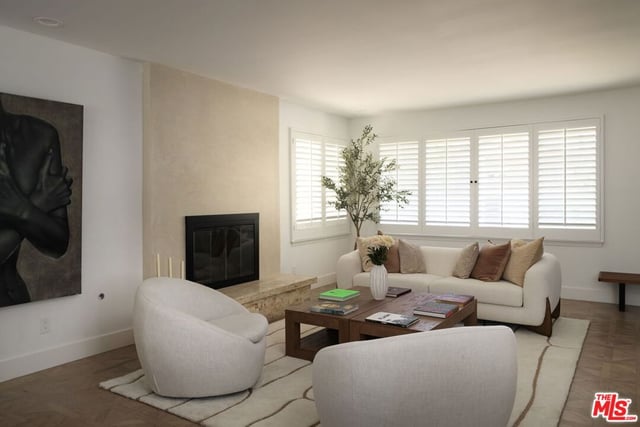 4729 Hermano Drive, Tarzana, CA 91356 — photo 8 of 27