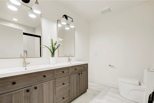 5515 Hermitage, Valley Village, CA 91607 — photo 8 of 28