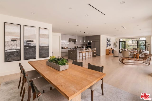 425 N Palm Drive 202, Beverly Hills, CA 90210 — photo 9 of 37