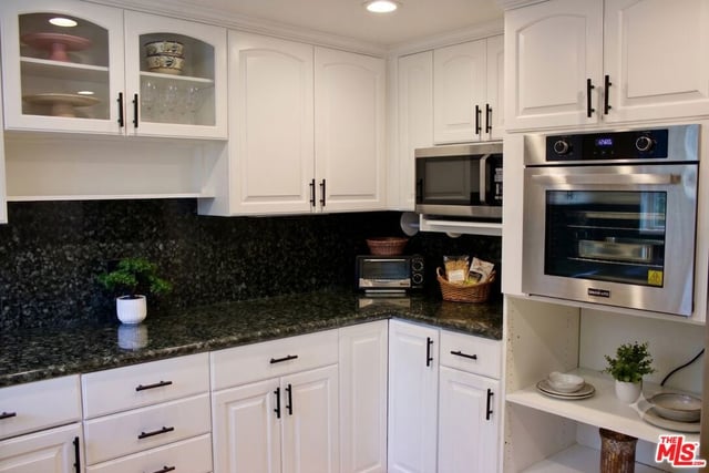 1265 Bienveneda Avenue, Pacific Palisades, CA 90272 — photo 6 of 29
