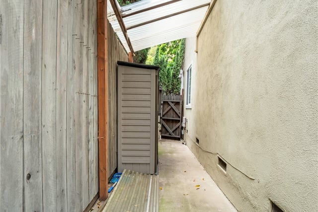 1118 N Beverly Glen Boulevard, Los Angeles, CA 90077 — photo 32 of 34
