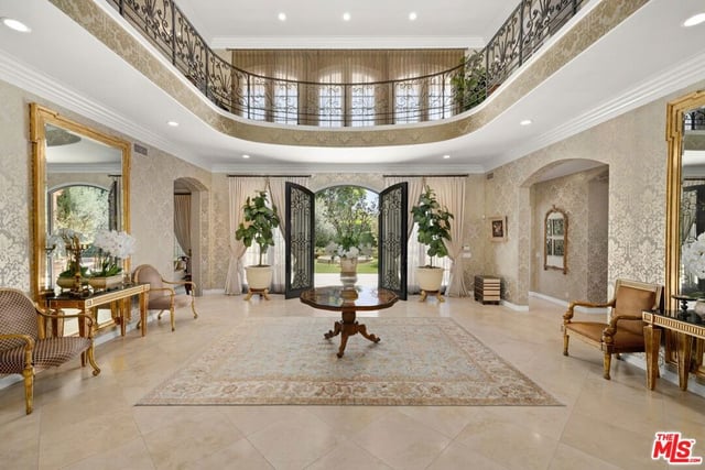9541 Sunset Boulevard, Beverly Hills, CA 90210 — photo 4 of 43