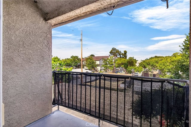 2925 Spaulding Street 303, Long Beach, CA 90804 — photo 10 of 26