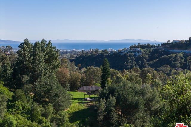 13058 Rivers Road, Los Angeles, CA 90049 — photo 15 of 16