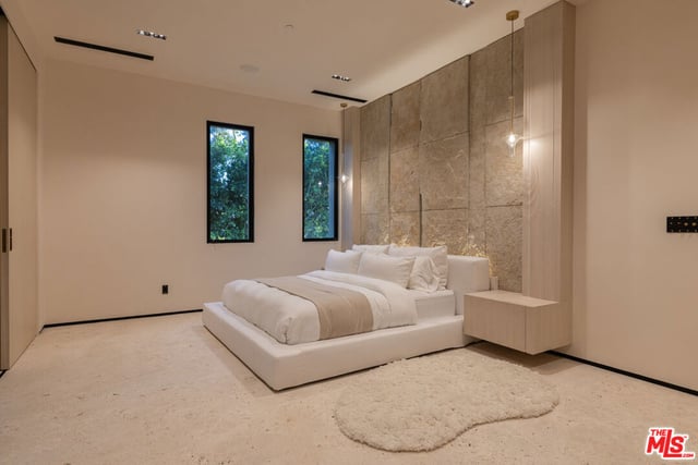 13058 Rivers Road, Los Angeles, CA 90049 — photo 7 of 16