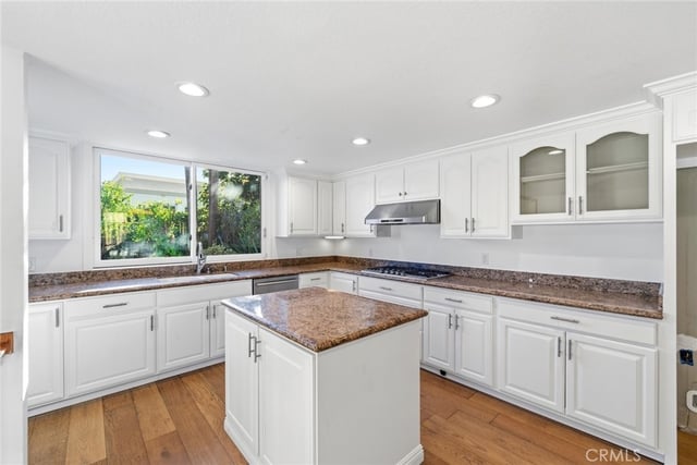 23721 Sarda Road, Valencia, CA 91355 — photo 10 of 46