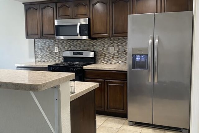 14621 S Berendo Avenue 7, Gardena, CA 90247 — photo 13 of 39