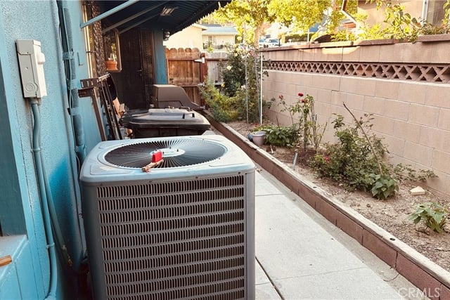 11666 Remington, Sylmar, CA 91342 — photo 10 of 61