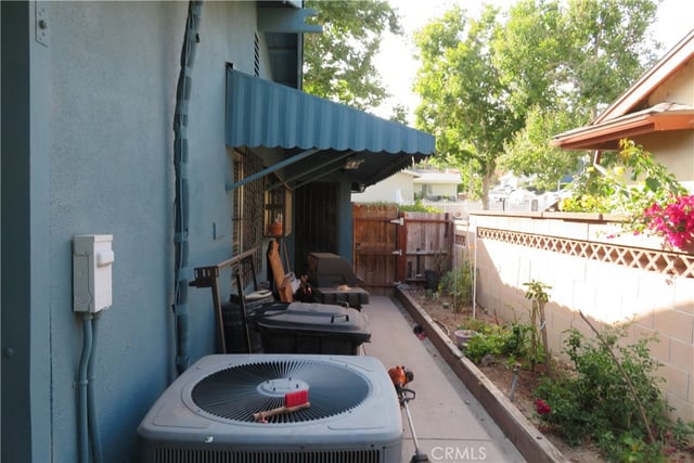 11666 Remington, Sylmar, CA 91342 — photo 32 of 61