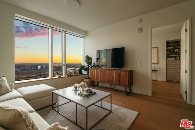 889 Francisco Street 1801, Los Angeles, CA 90017 — photo 9 of 37