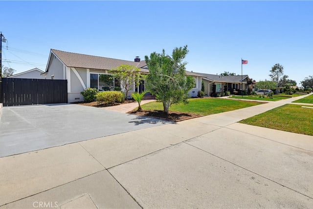 1532 E Old Badillo, Covina, CA 91724 — photo 3 of 55
