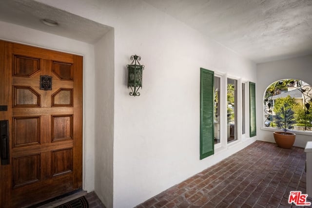 901 Malcolm Avenue, Los Angeles, CA 90024 — photo 10 of 73