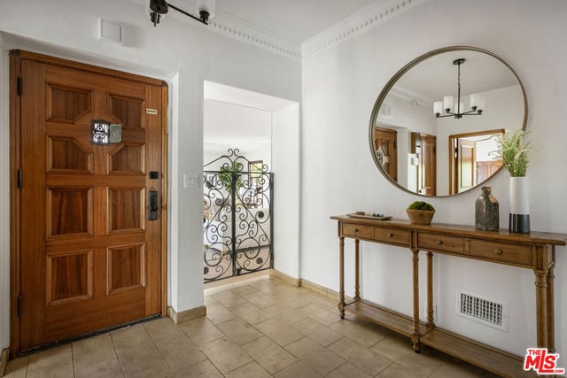 901 Malcolm Avenue, Los Angeles, CA 90024 — photo 11 of 73