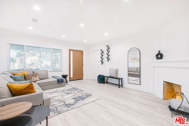 143 N Vendome Street, Los Angeles, CA 90026 — photo 10 of 35