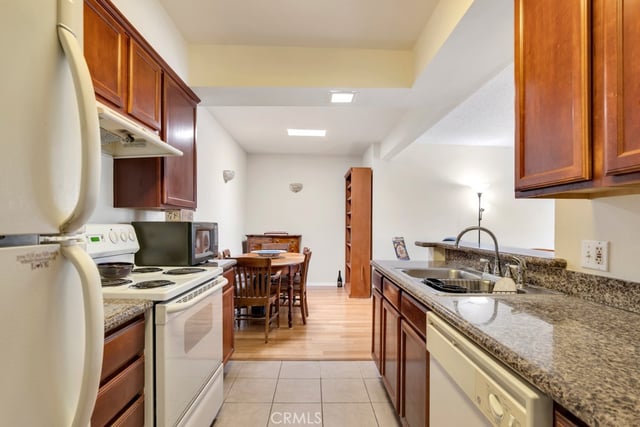 1620 N San Fernando 52, Burbank, CA 91504 — photo 16 of 28
