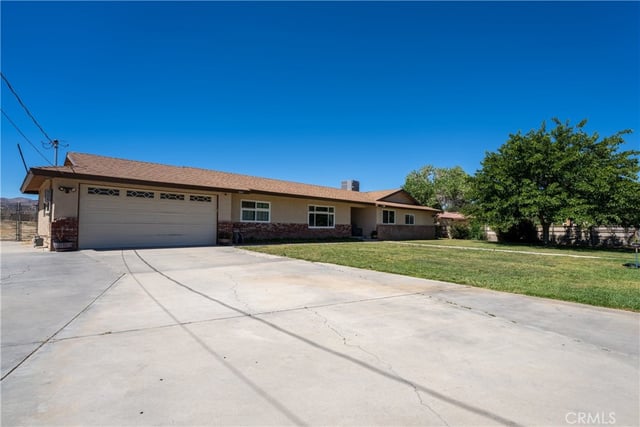 8954 E Avenue T14, Littlerock, CA 93543 — photo 2 of 33