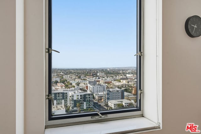 3810 Wilshire Boulevard 1609, Los Angeles, CA 90010 — photo 5 of 29