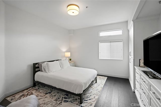 4477 Woodman Avenue 202, Sherman Oaks, CA 91423 — photo 16 of 30