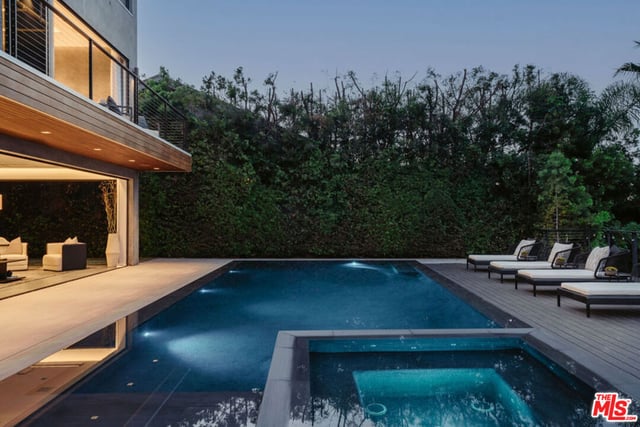 4540 Estrondo Drive, Encino, CA 91436 — photo 54 of 65