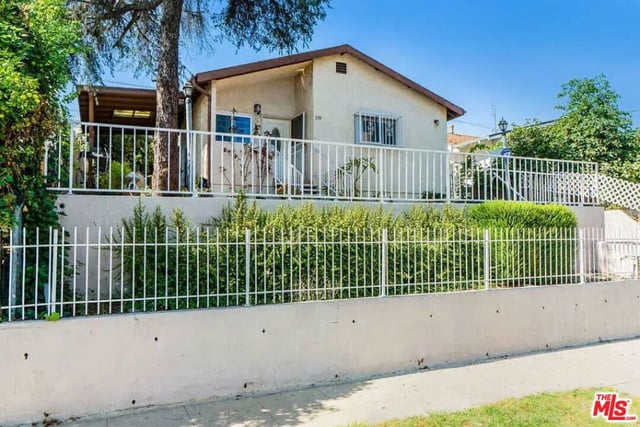 339 N Rampart Boulevard, Los Angeles, CA 90026 — photo 4 of 28