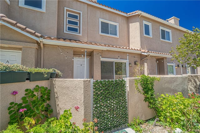 25708 Holiday Circle B, Stevenson Ranch, CA 91381 — photo 9 of 48