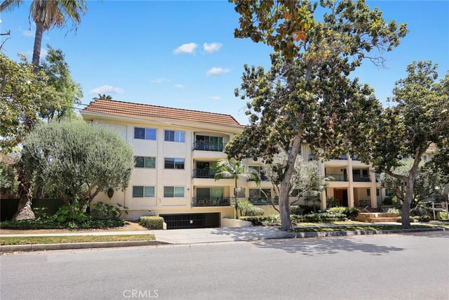 420 S Madison 213, Pasadena, CA 91101 — photo 3 of 49