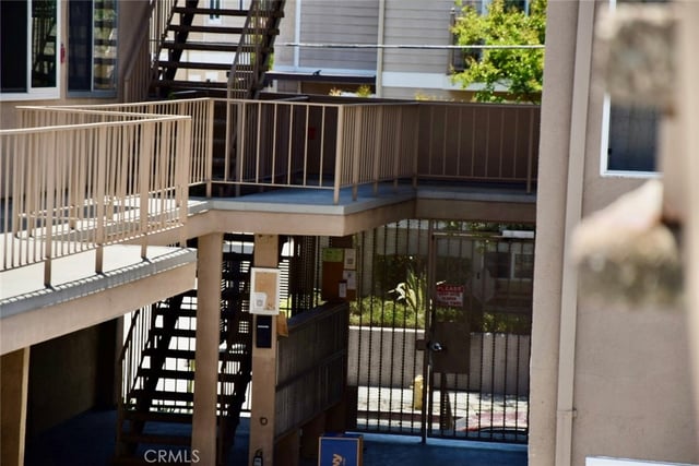 10757 Hortense 304, Toluca Lake, CA 91602 — photo 7 of 47