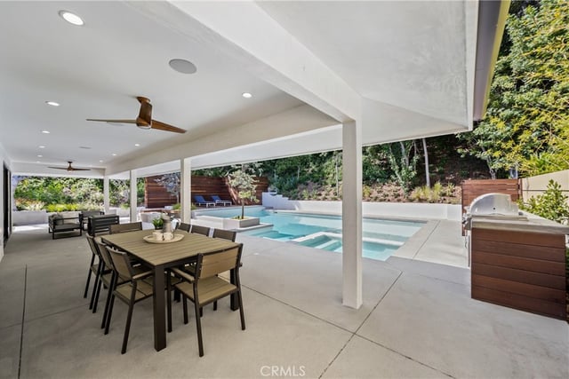 16105 Clear Oak Drive, Encino, CA 91436 — photo 31 of 44