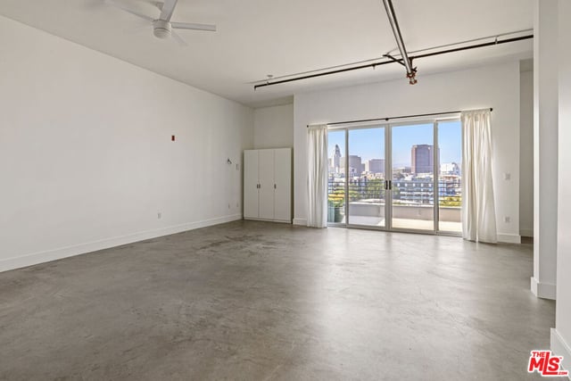 825 E 4th Street 503, Los Angeles, CA 90013 — photo 13 of 23