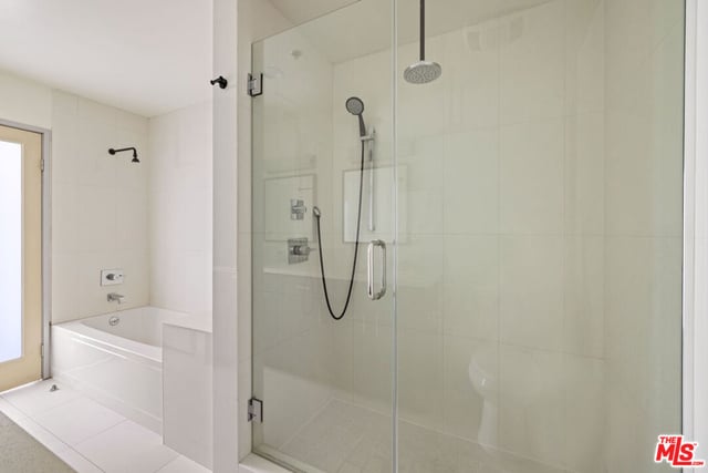 825 E 4th Street 503, Los Angeles, CA 90013 — photo 17 of 23