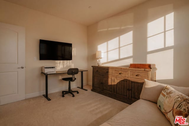4237 Longridge Avenue 203, Studio City, CA 91604 — photo 11 of 14