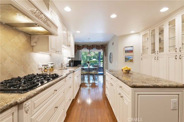 4727 Park Encino Lane 230, Encino, CA 91436 — photo 15 of 45