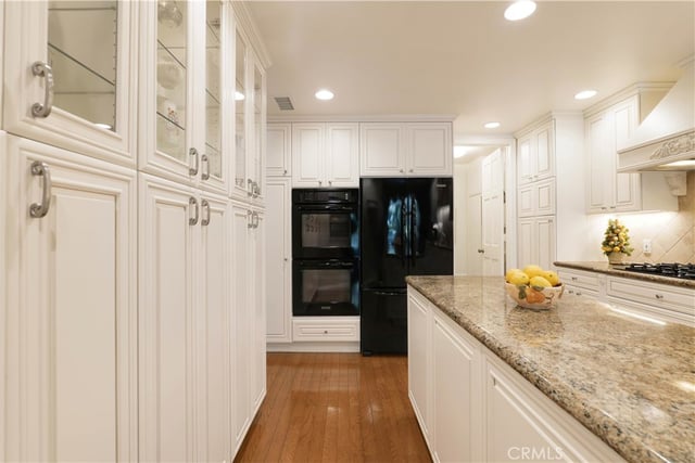 4727 Park Encino Lane 230, Encino, CA 91436 — photo 19 of 45