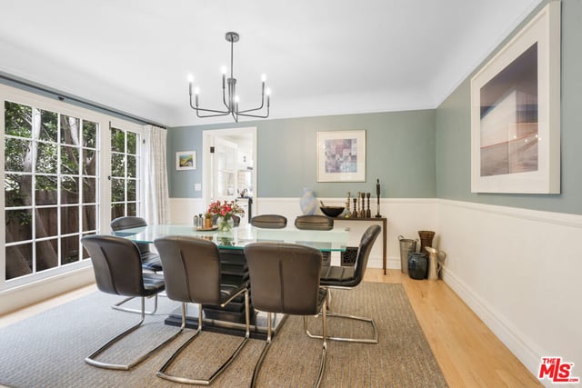 2330 Midvale Avenue, Los Angeles, CA 90064 — photo 9 of 34