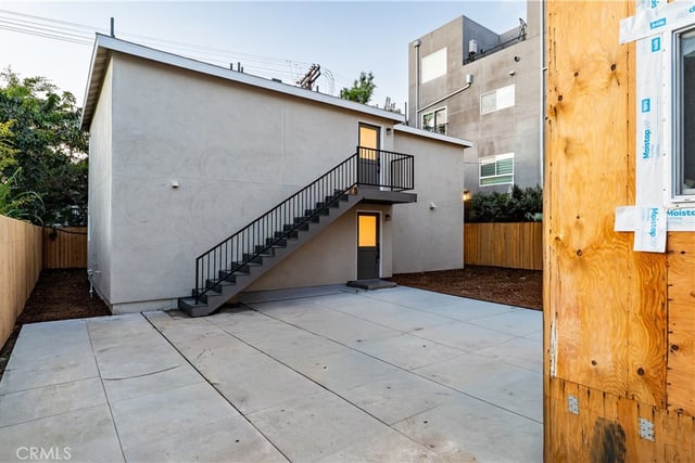 1189 Crenshaw, Los Angeles, CA 90019 — photo 32 of 42