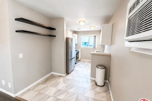 7141 Coldwater Canyon Avenue 5, North Hollywood, CA 91605 — photo 14 of 18