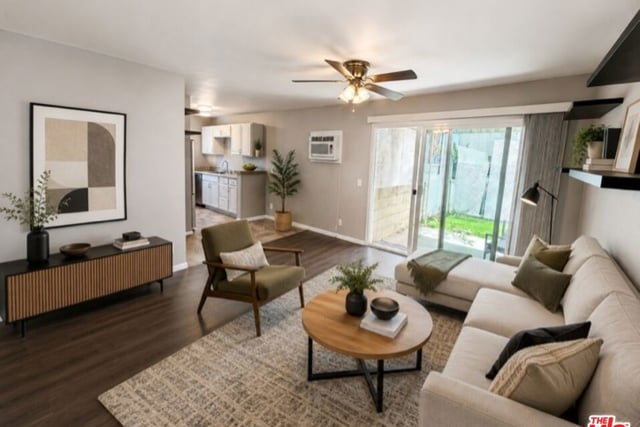 7141 Coldwater Canyon Avenue 5, North Hollywood, CA 91605 — photo 4 of 18
