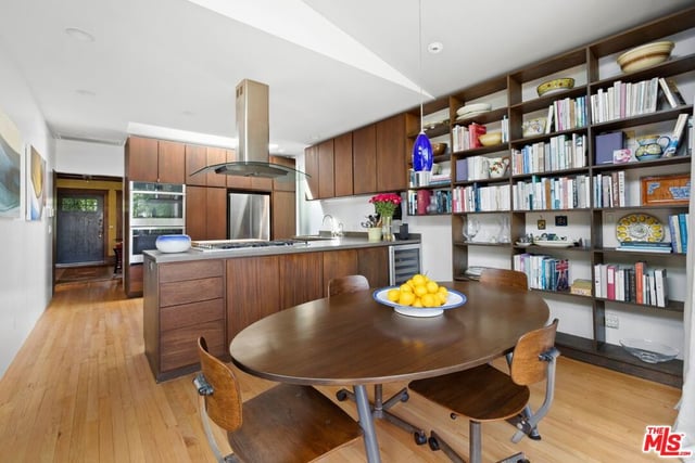 712 Copeland Court, Santa Monica, CA 90405 — photo 8 of 26