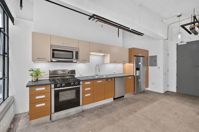 746 S Los Angeles Street 809, Los Angeles, CA 90014 — photo 6 of 31