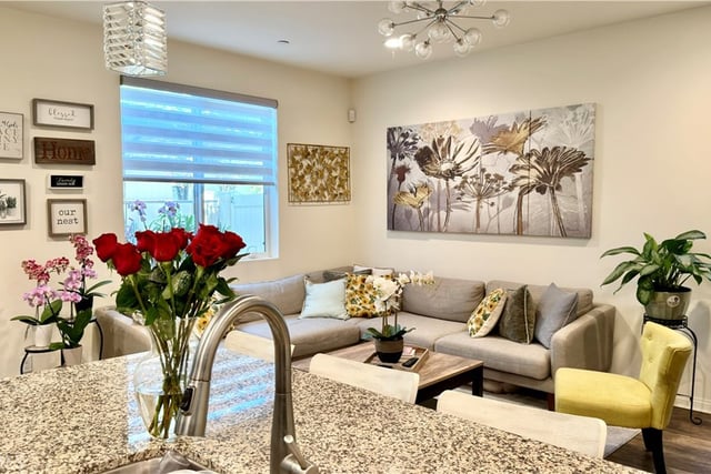 14601 Del Playa, Panorama City, CA 91402 — photo 4 of 34