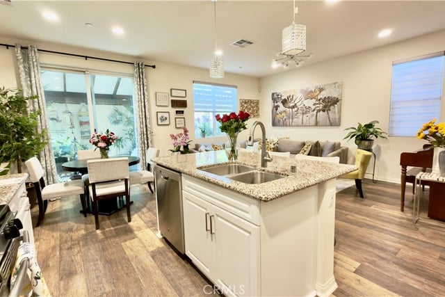 14601 Del Playa, Panorama City, CA 91402 — photo 7 of 34