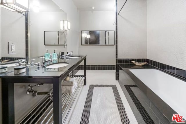1645 N Vine Street 905, Los Angeles, CA 90028 — photo 11 of 16