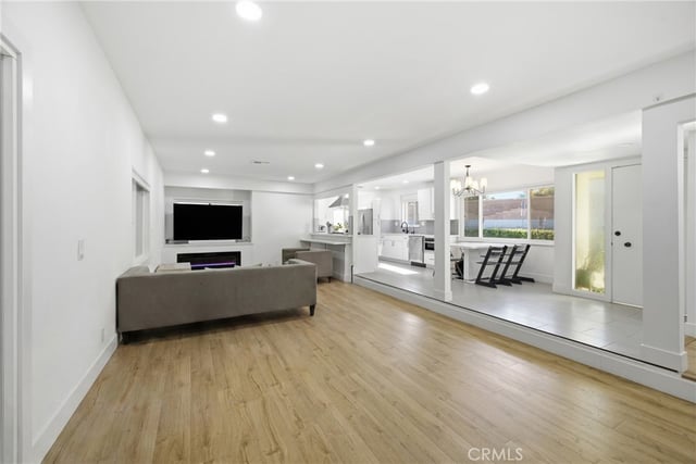 384 Colorado Street, Arcadia, CA 91007 — photo 5 of 15