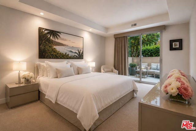 1521 Greenfield Avenue 104, Los Angeles, CA 90025 — photo 4 of 30