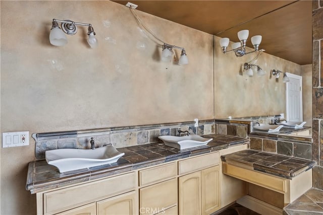 17779 Merridy, Northridge, CA 91325 — photo 15 of 20
