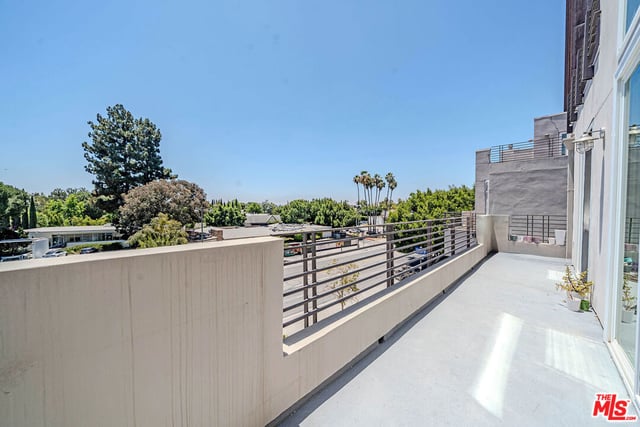 4925 Wilshire Boulevard 302, Los Angeles, CA 90010 — photo 32 of 44