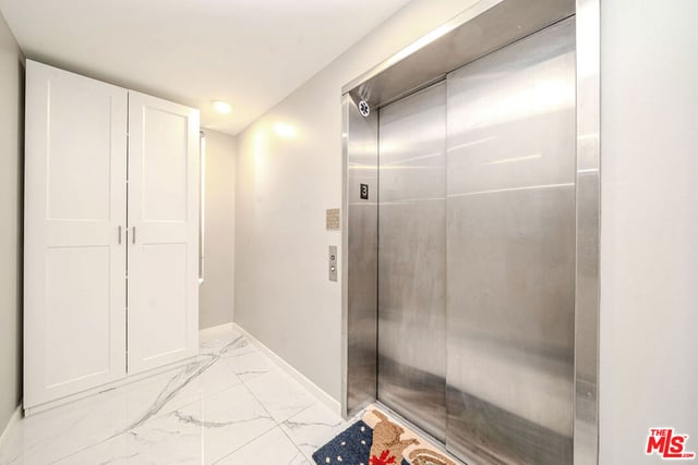 4925 Wilshire Boulevard 302, Los Angeles, CA 90010 — photo 33 of 44